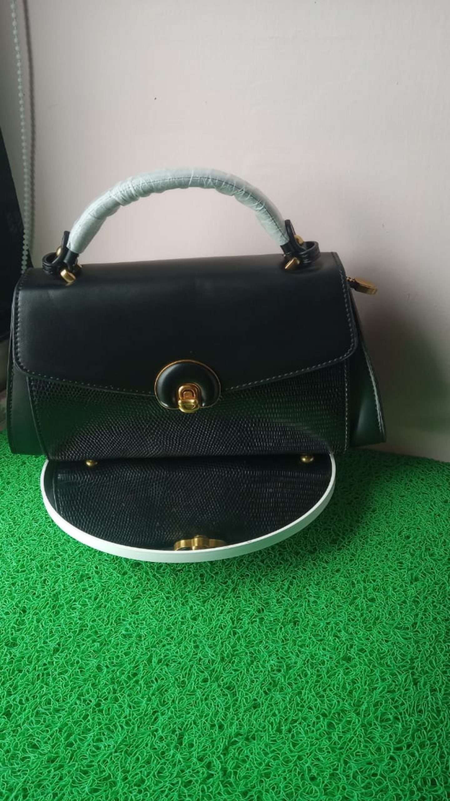 194 Black