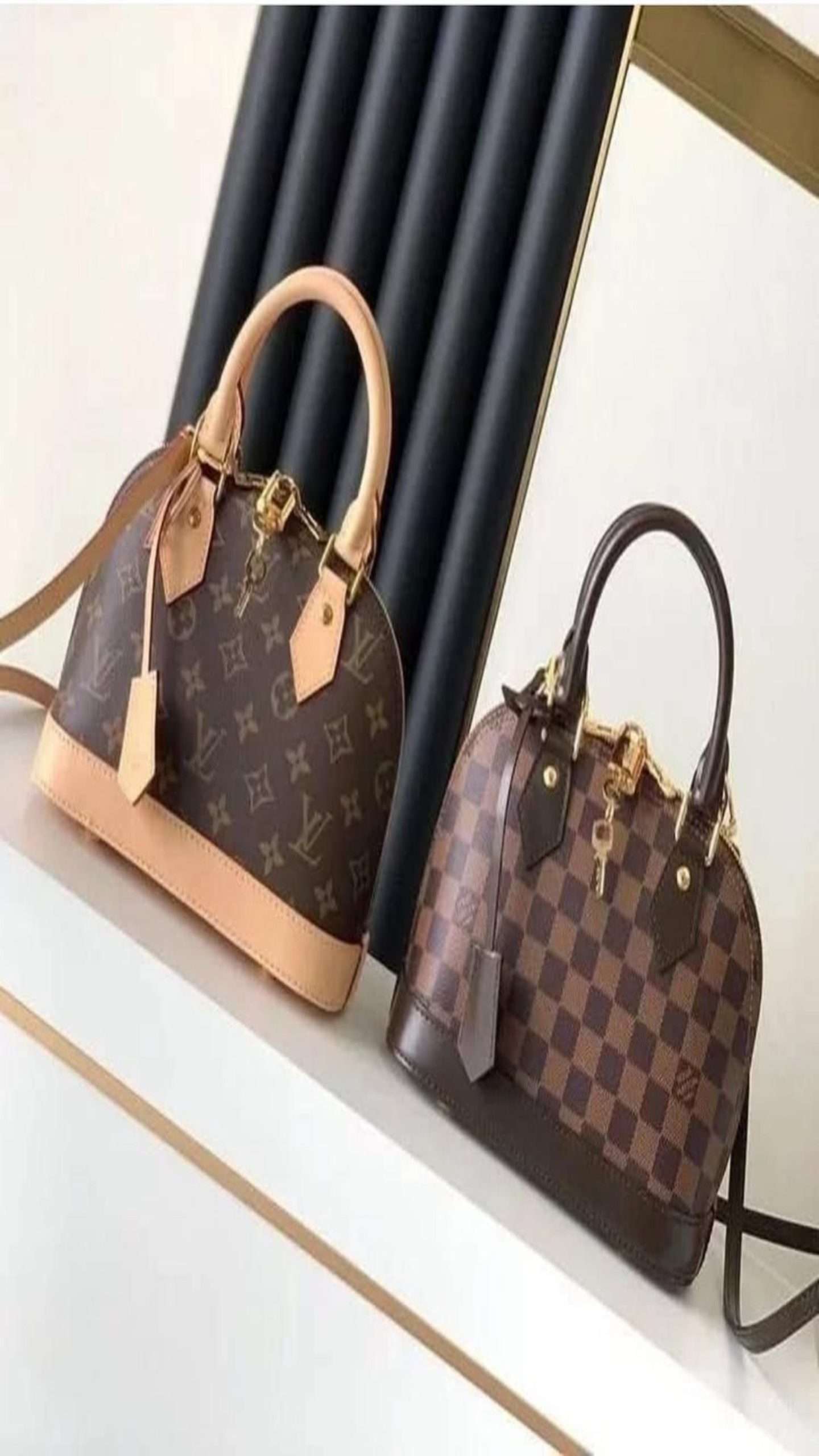 Louis Vuitton Medium - Image 2
